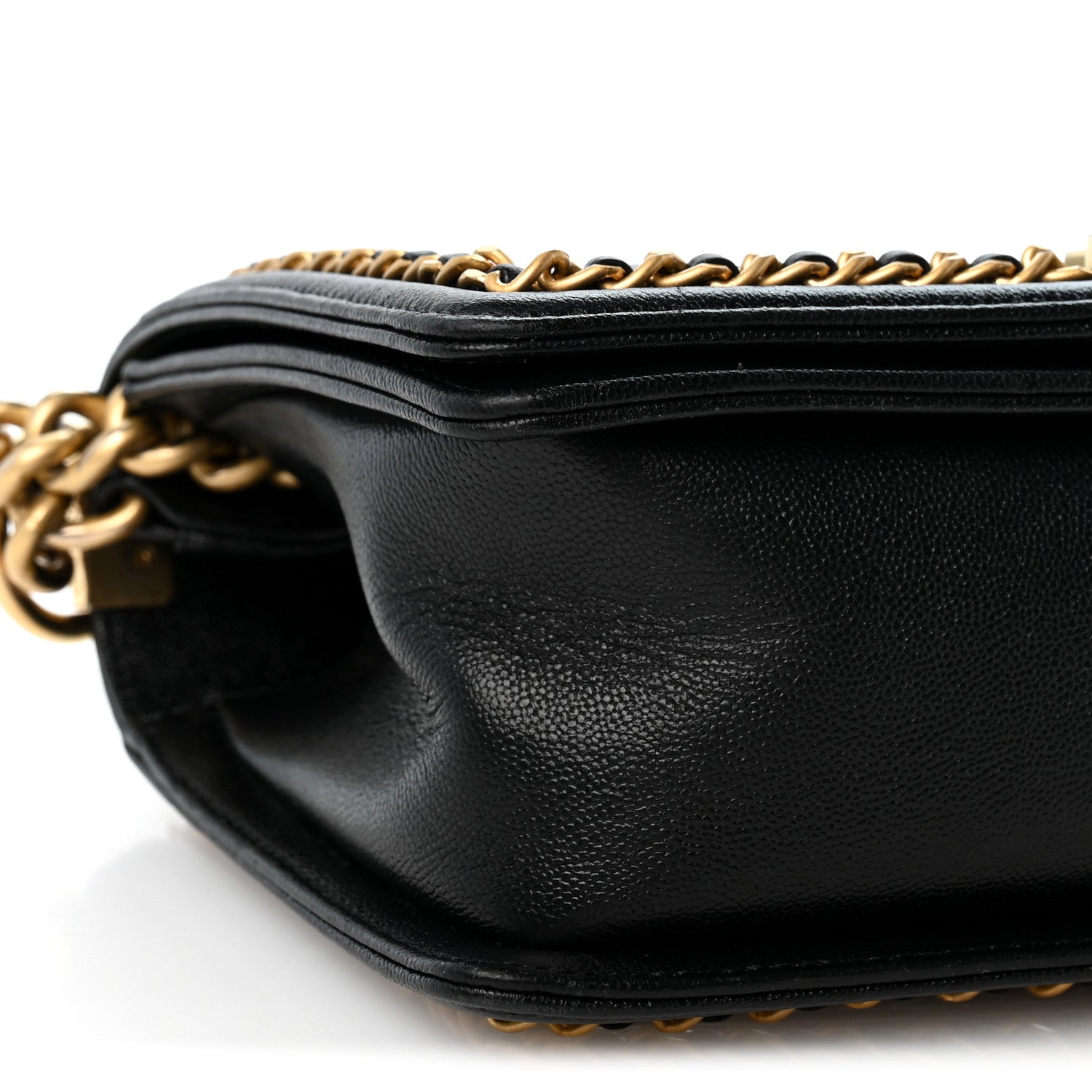 Caviar Quilted Medium Chain Around Boy Flap Black