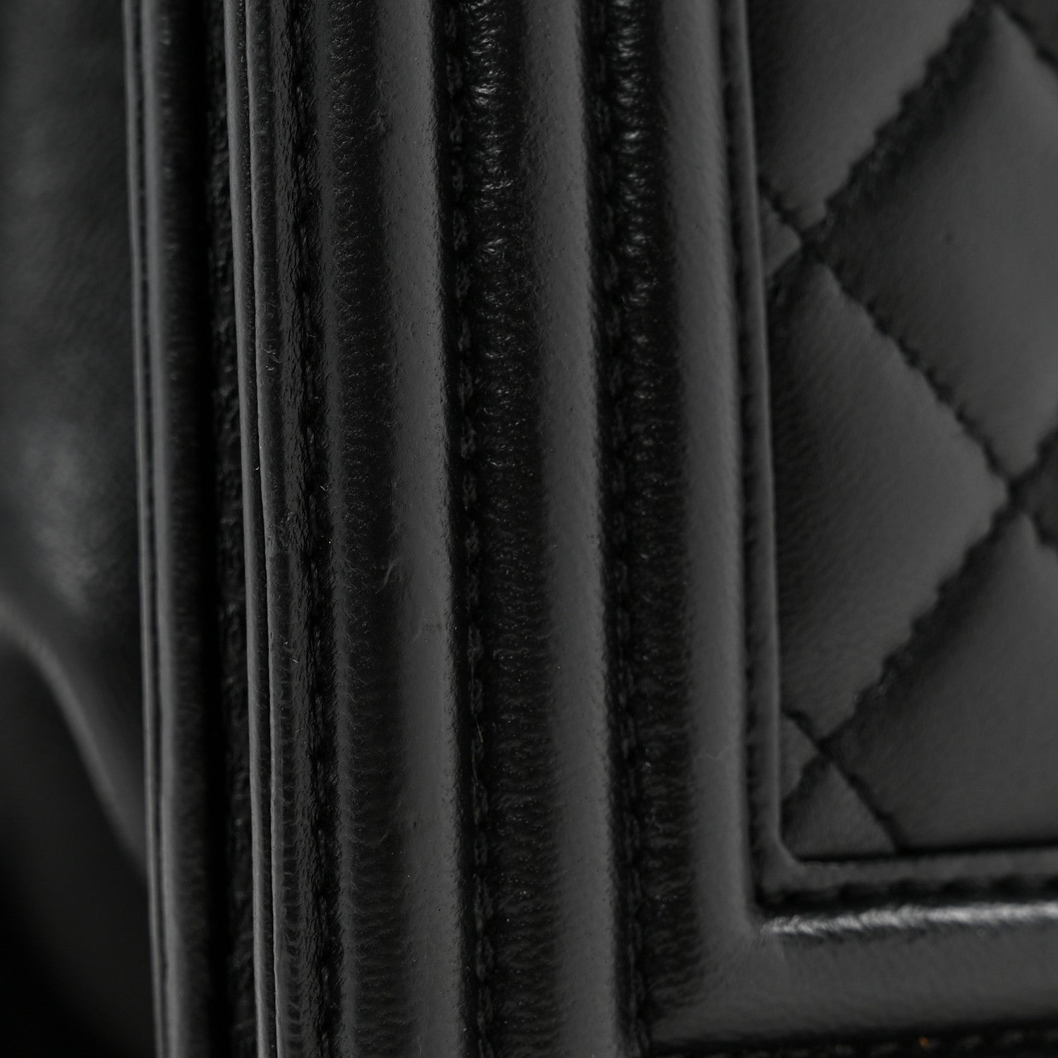 Lambskin Quilted New Medium Boy Flap Black