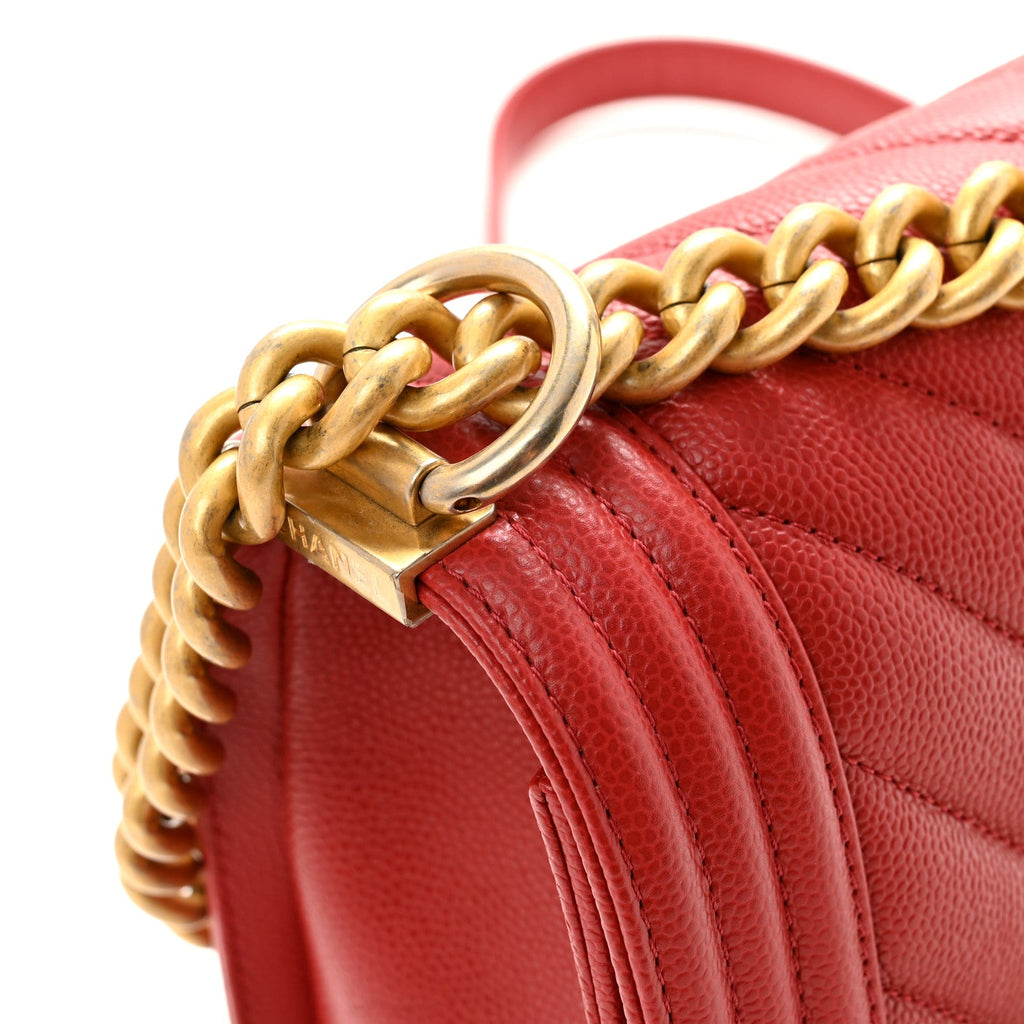 Caviar Chevron Quilted Medium Boy Flap Red
