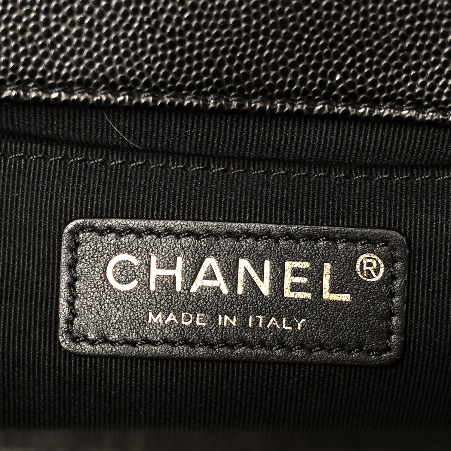Caviar Quilted Medium Boy Flap Black