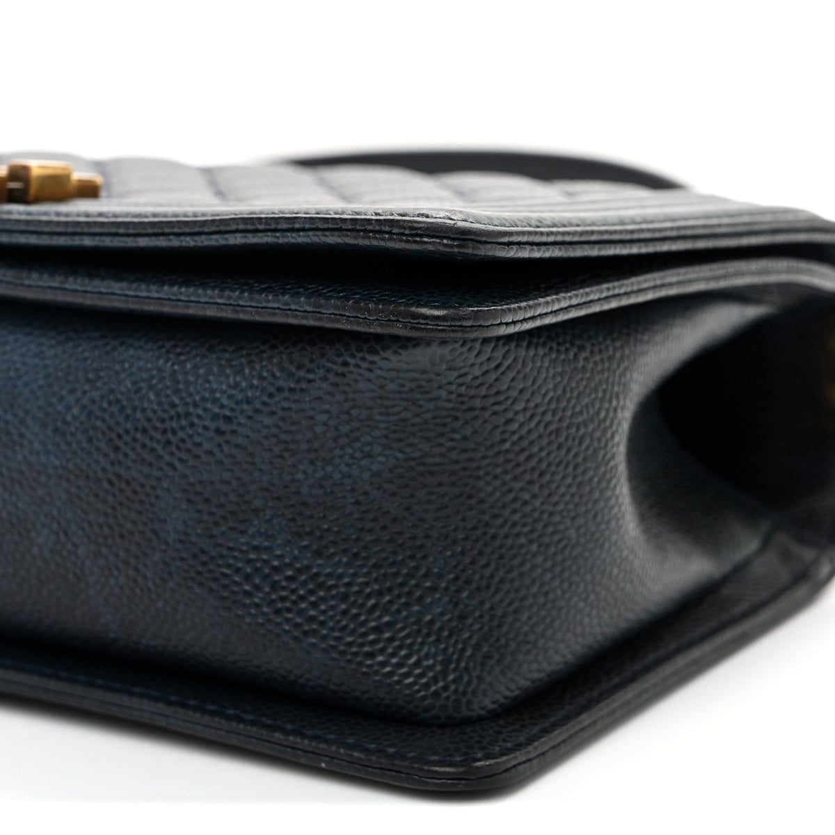 Caviar Quilted Medium Boy Flap Navy