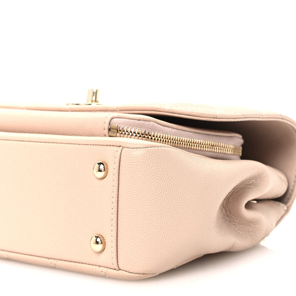 Caviar Quilted Medium Business Affinity Flap Beige