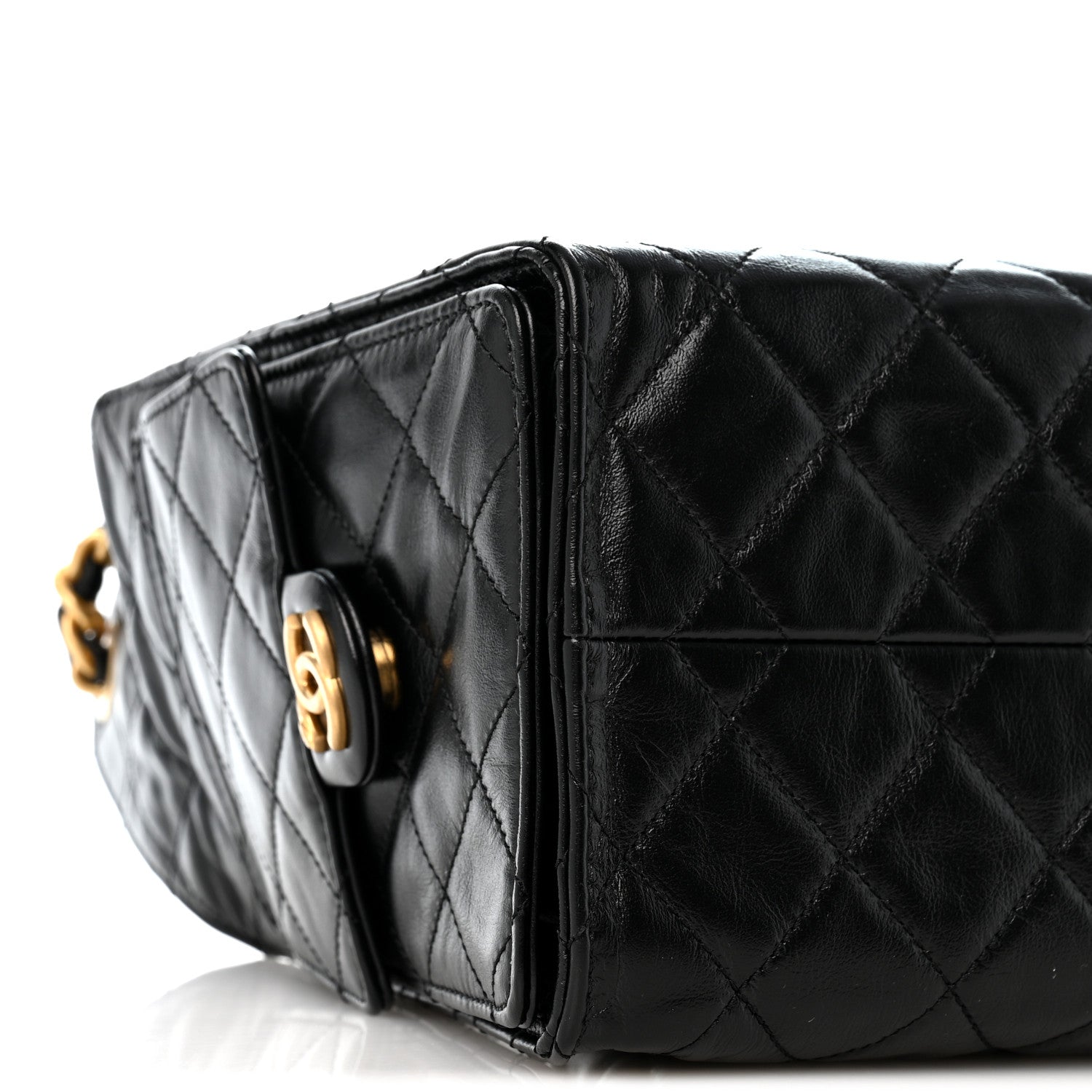 Shiny Crumpled Calfskin Quilted Medium Chanel 25 Handbag Black