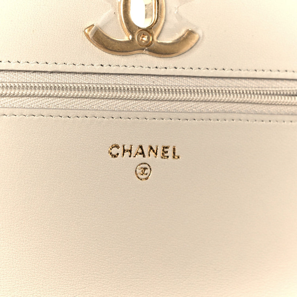 Lambskin Quilted CC Wallet on Chain WOC Light Beige