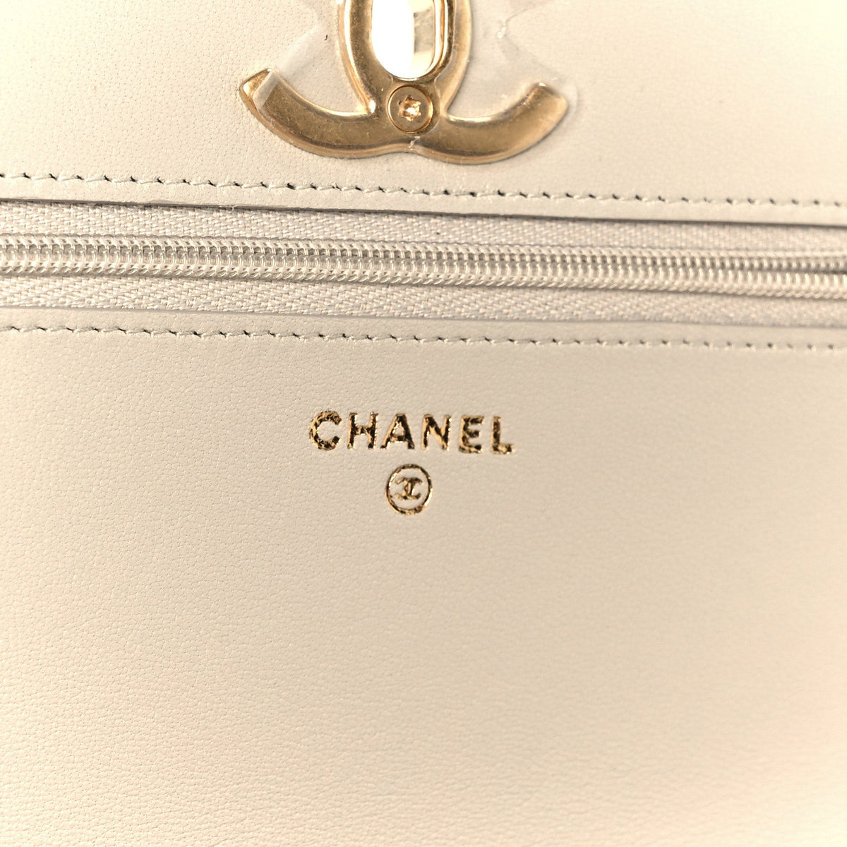 Lambskin Quilted CC Wallet on Chain WOC Light Beige