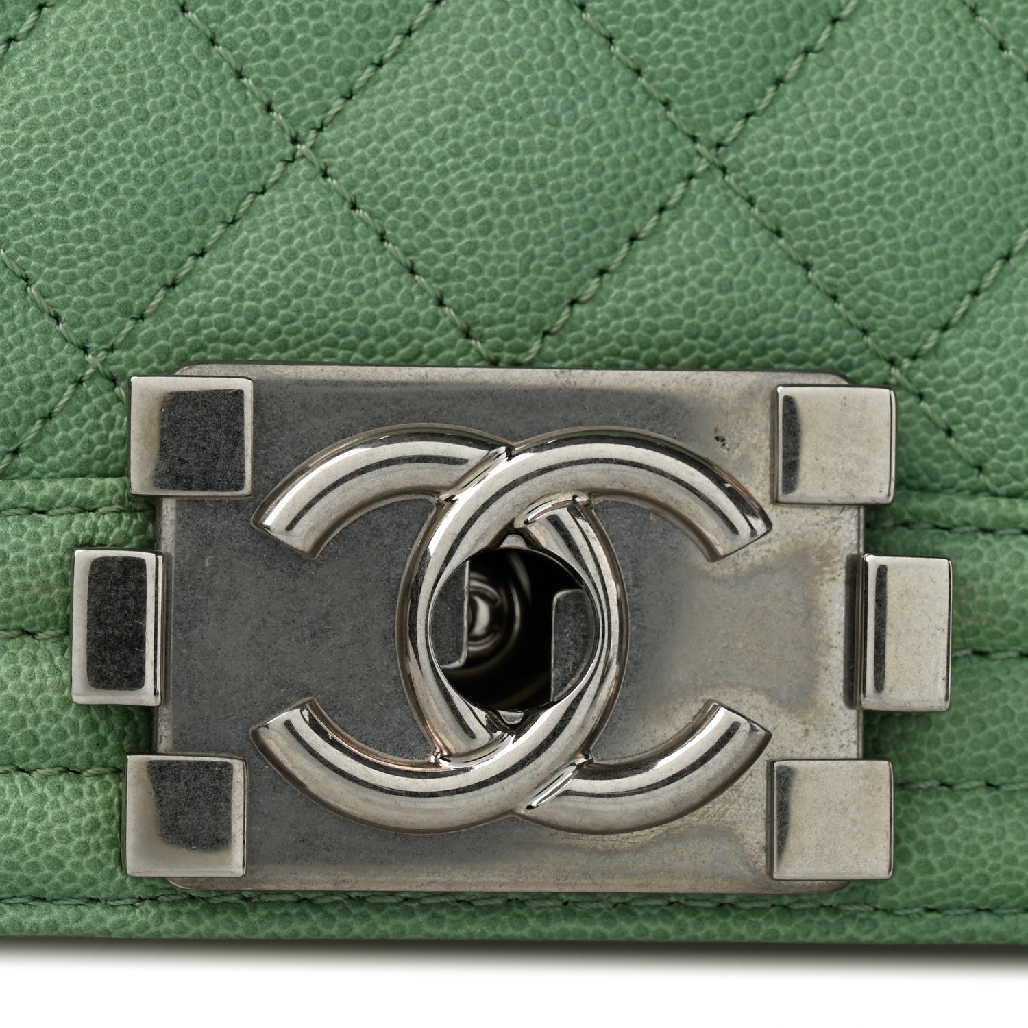 Caviar Quilted Small Boy Flap Green