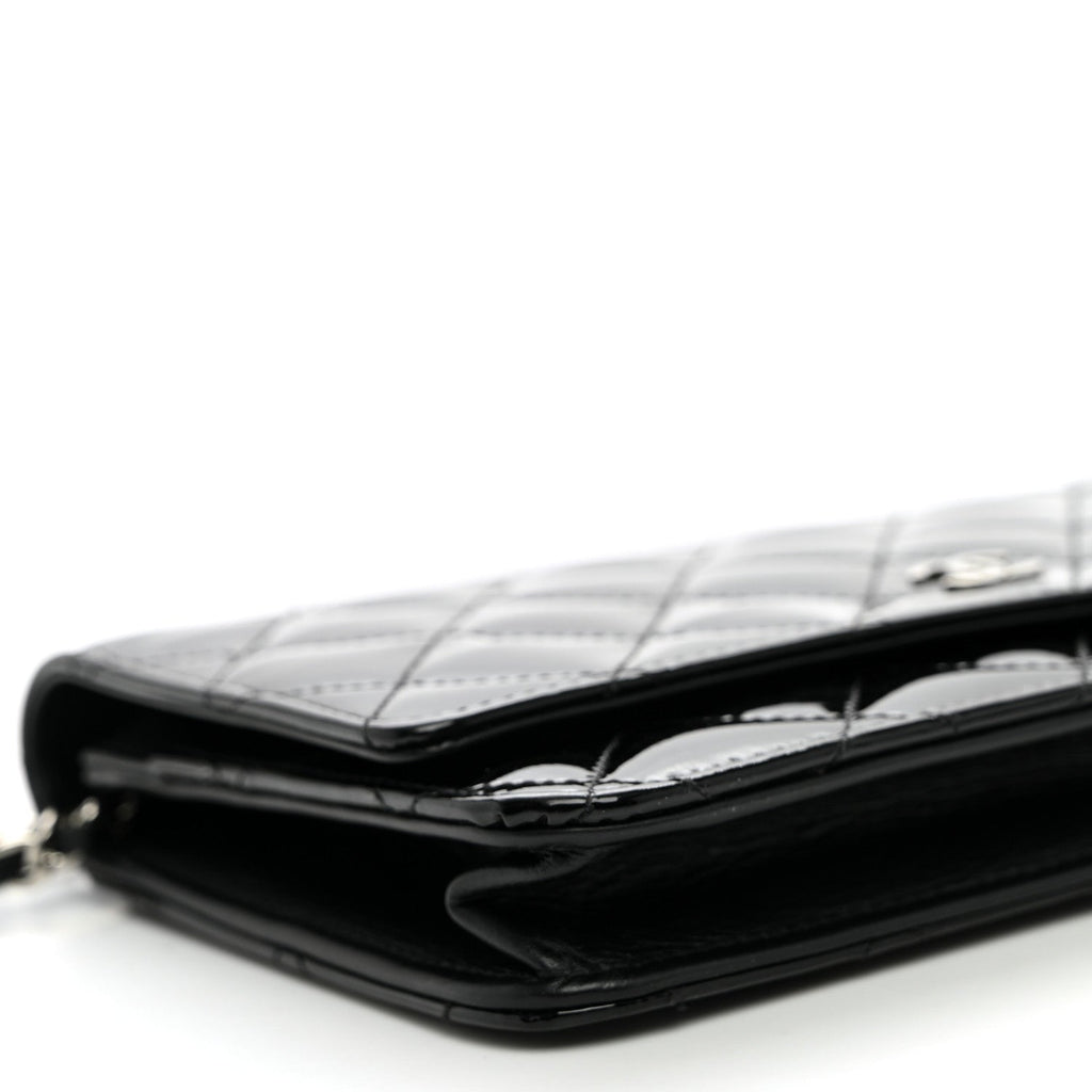 Patent Quilted Wallet On Chain WOC Black