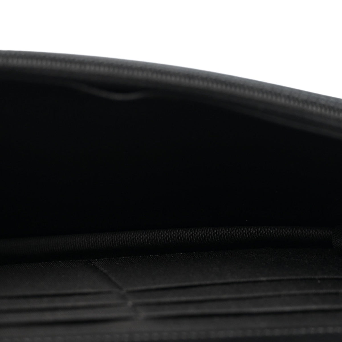 Caviar Quilted Boy Wallet On Chain WOC Black