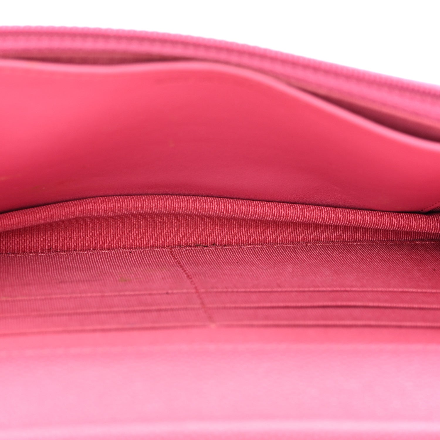 Caviar Quilted Wallet on Chain WOC Pink