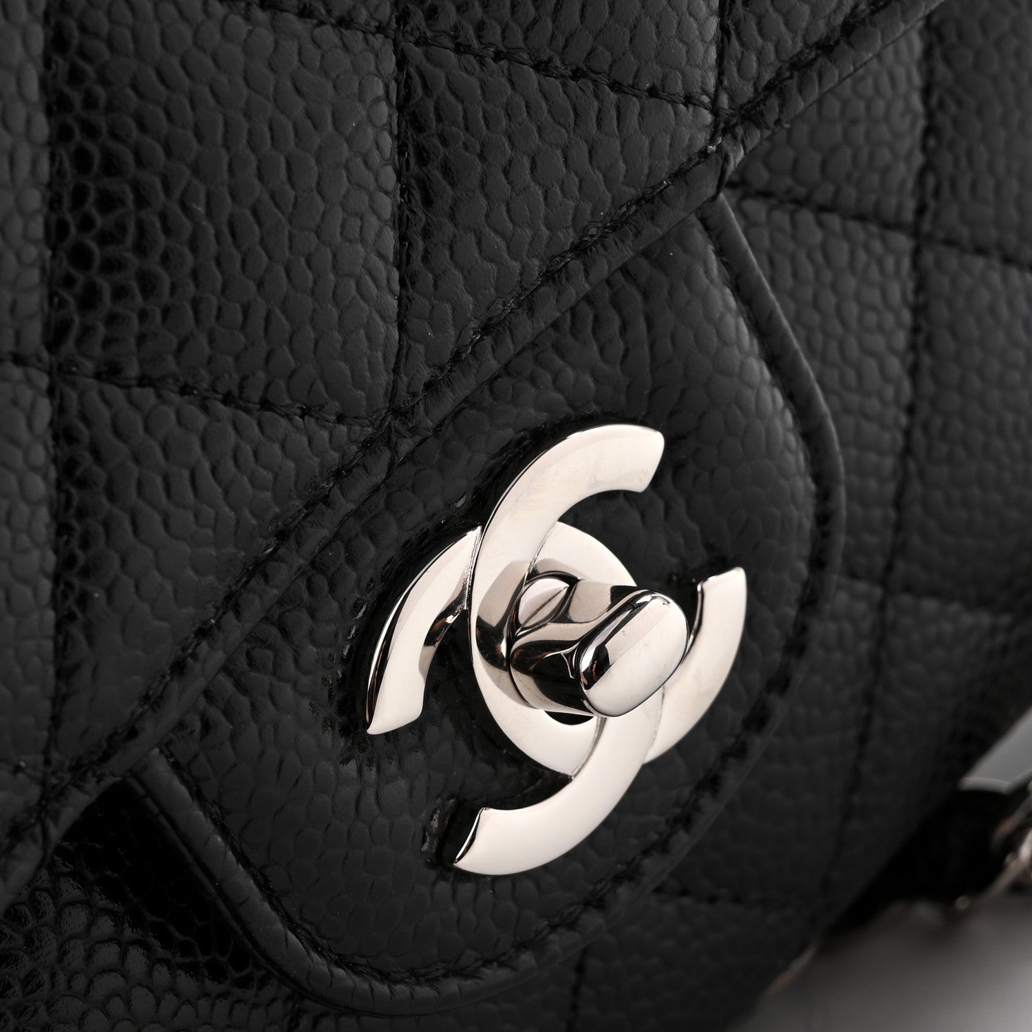 Caviar Quilted Medium Double Flap Black