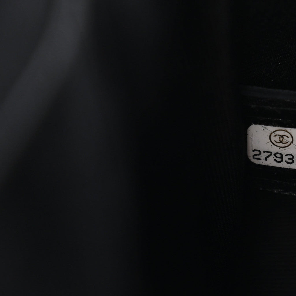 Caviar Quilted New Medium Boy Flap Black