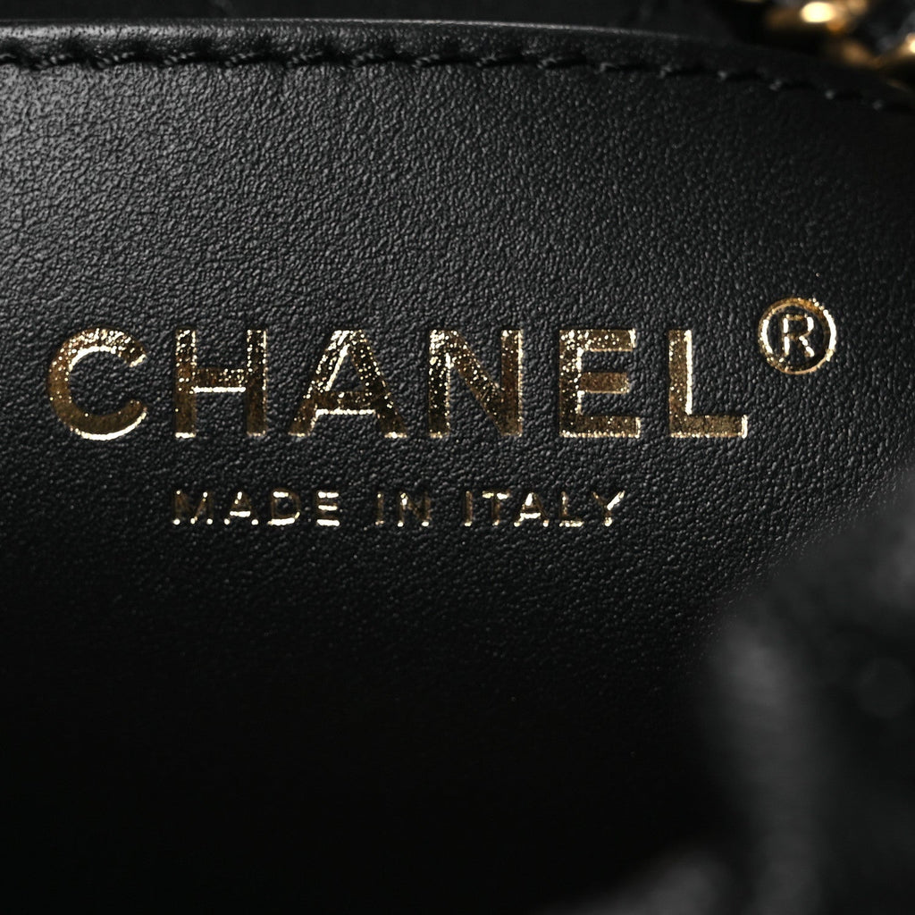 Shiny Caviar Quilted Mini Chanel 22 Black