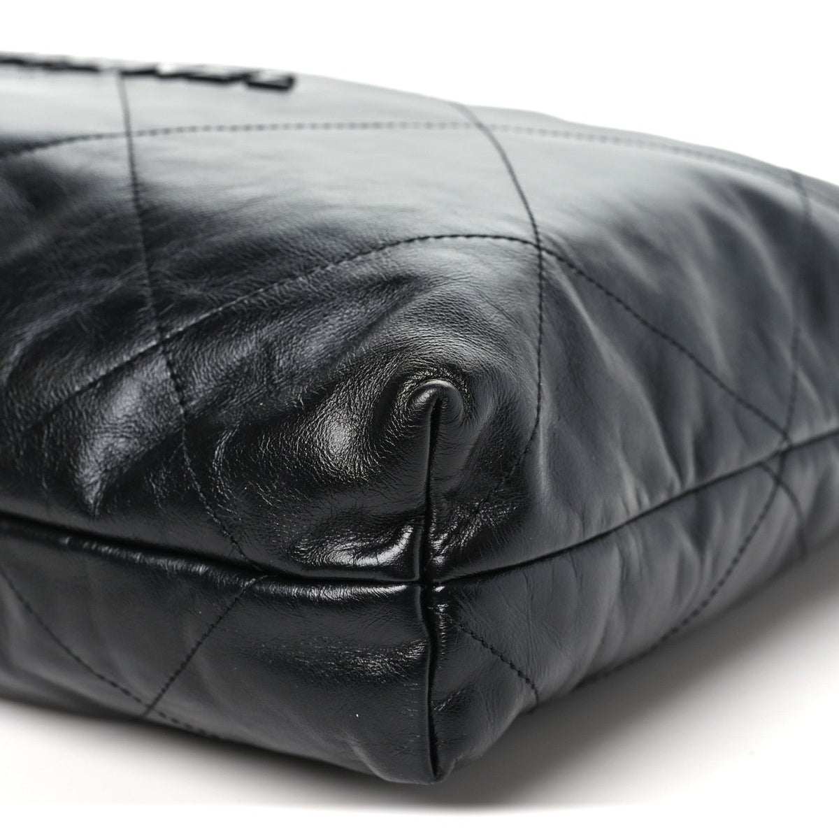 Shiny Calfskin Quilted Large Chanel 22 So Black