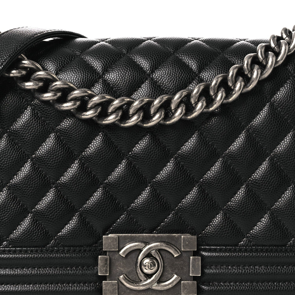 Caviar Quilted Medium Boy Flap Black