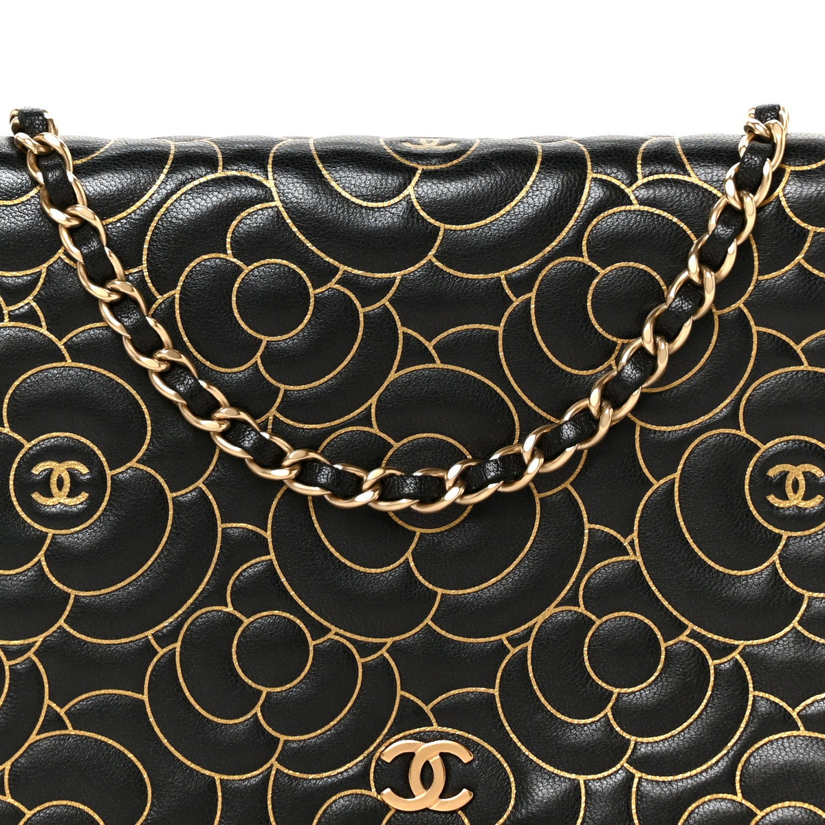 Lambskin Camellia Embossed Wallet On Chain WOC Black Gold