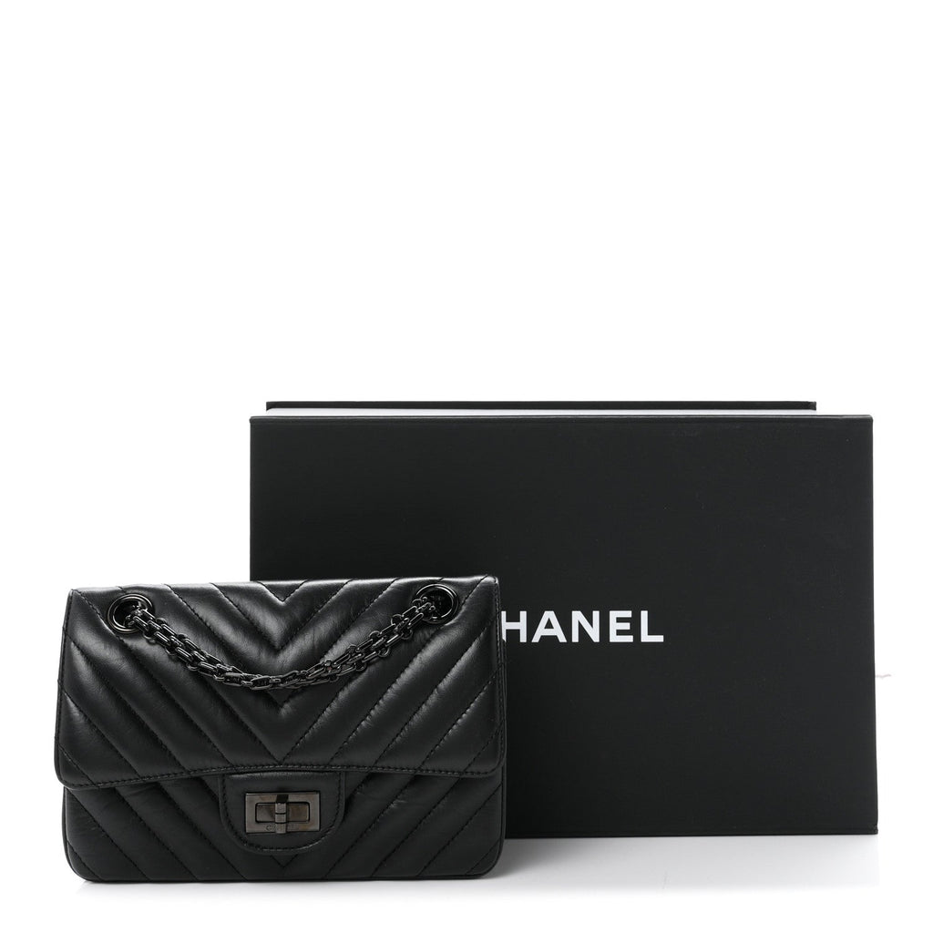 Aged Calfskin Chevron Quilted 2.55 Reissue Mini Flap So Black