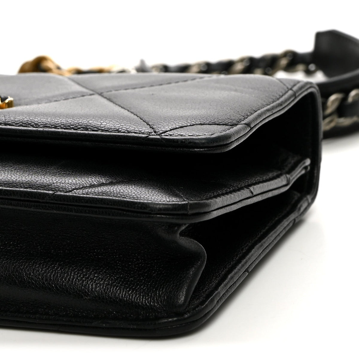 Goatskin Quilted Chanel 19 Wallet On Chain WOC Black