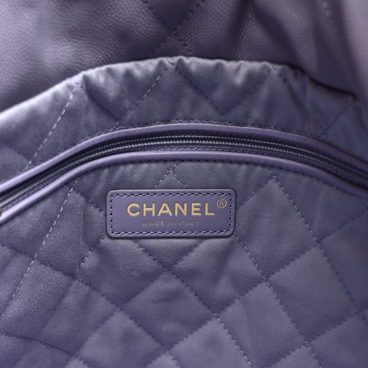 Shiny Caviar Quilted Monochrome Small Chanel 22 Light Purple