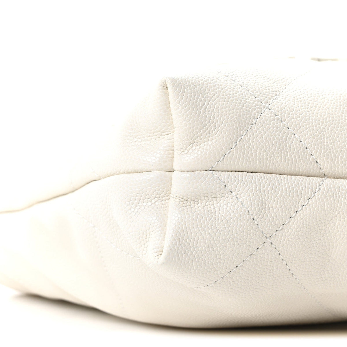 Shiny Caviar Quilted Monochrome Mini Chanel 22 White