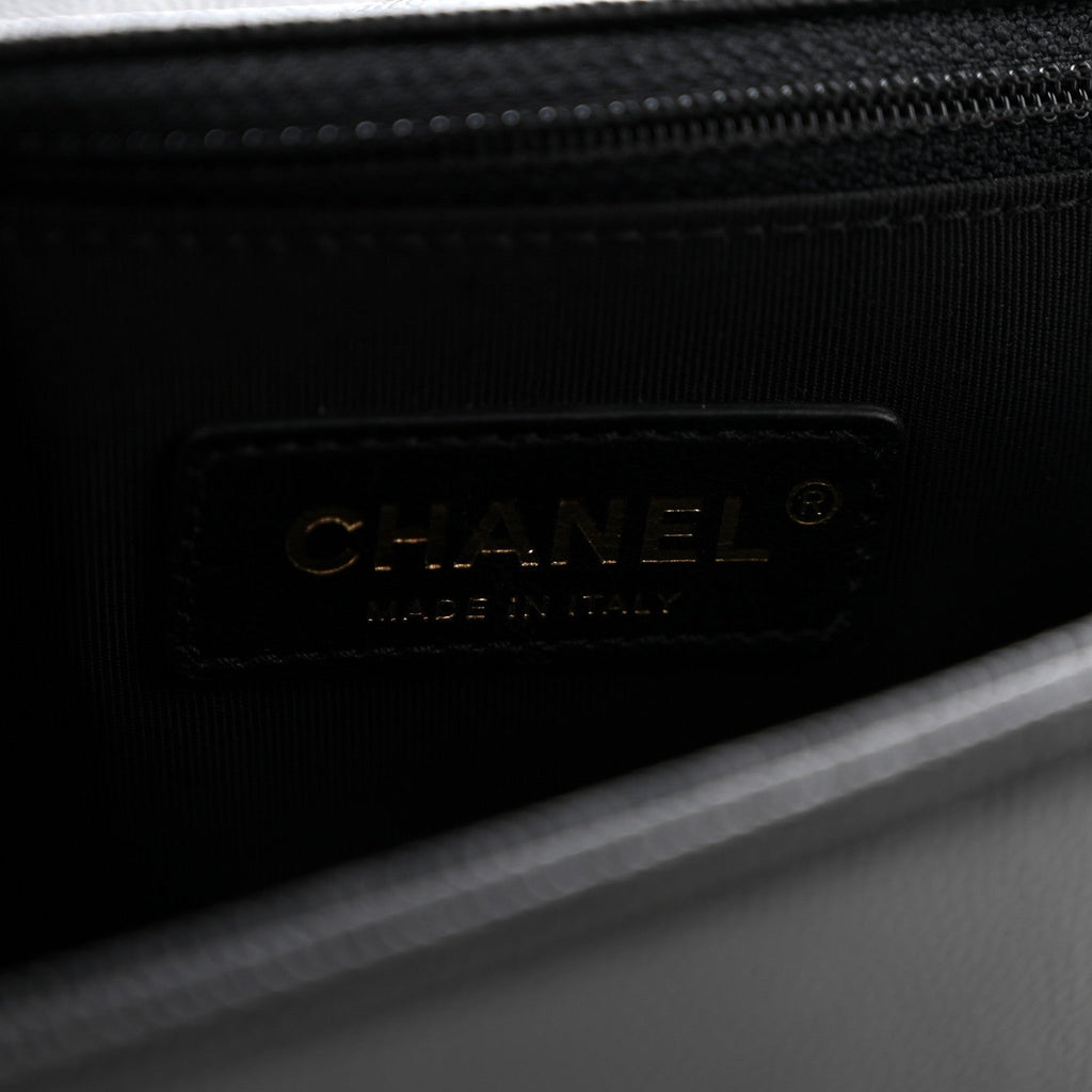 Caviar Quilted New Medium Boy Flap Black