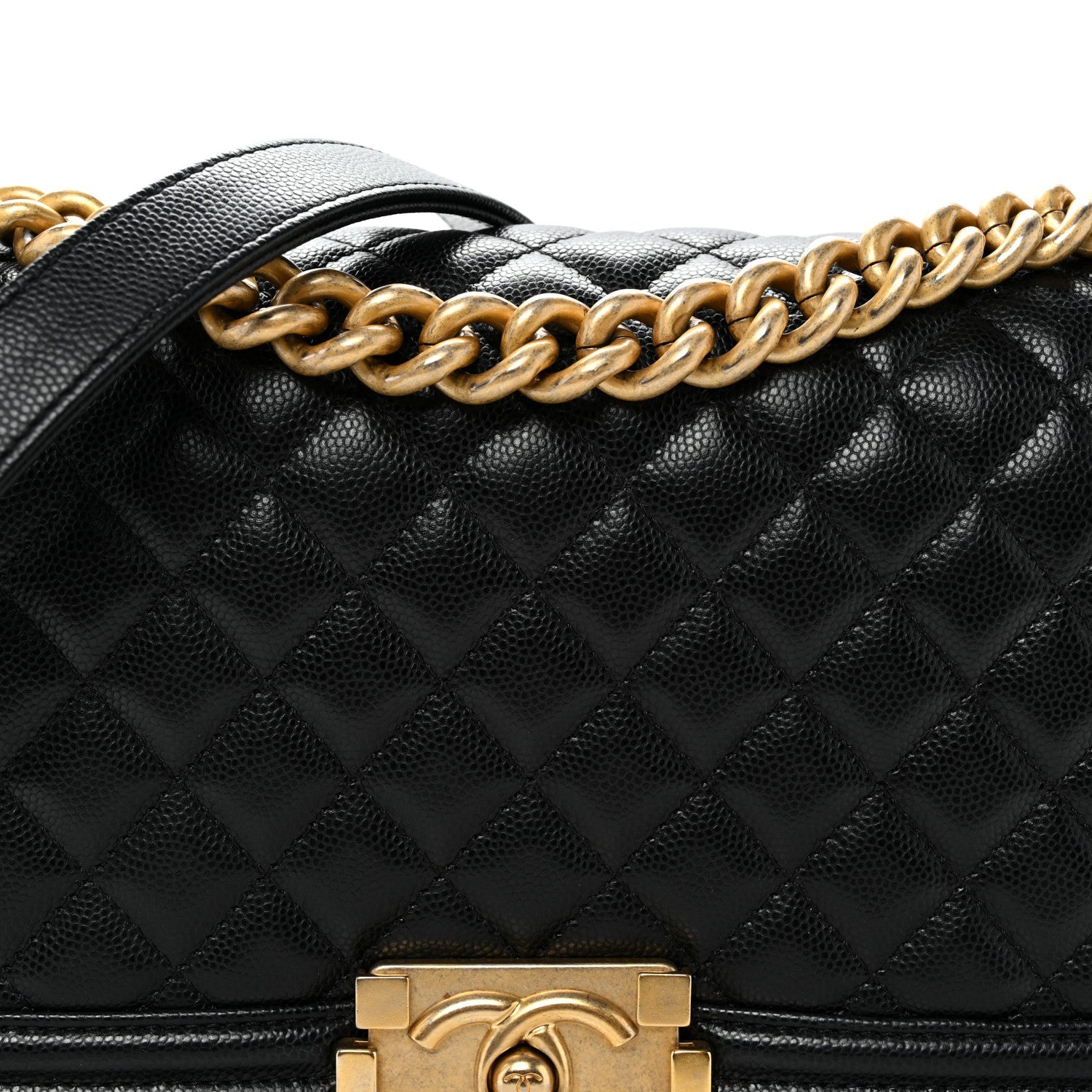 Caviar Quilted Medium Boy Flap Black