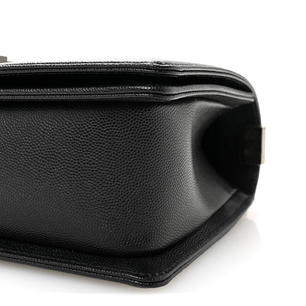 Caviar Quilted Medium Boy Flap Black