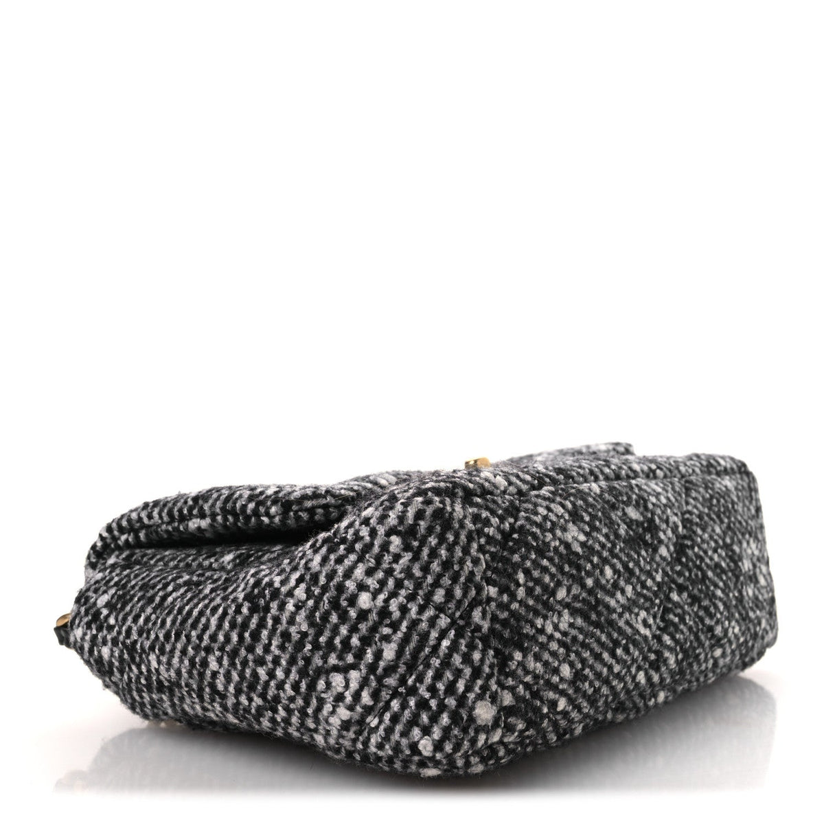 Tweed Quilted Medium Chanel 19 Flap Black White