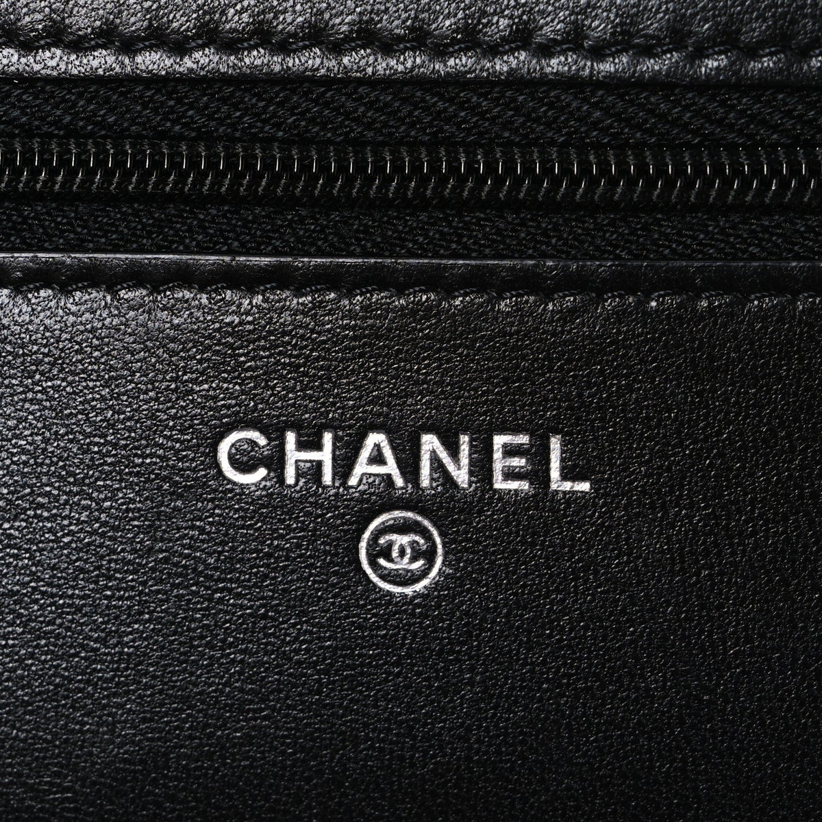 Lambskin Quilted Wallet On Chain WOC Black