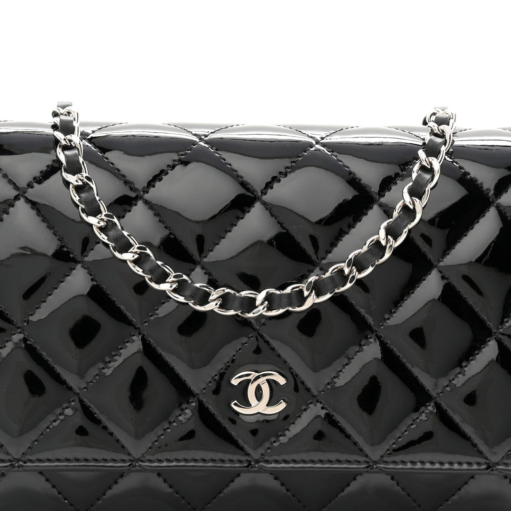 Patent Quilted Wallet On Chain WOC Black