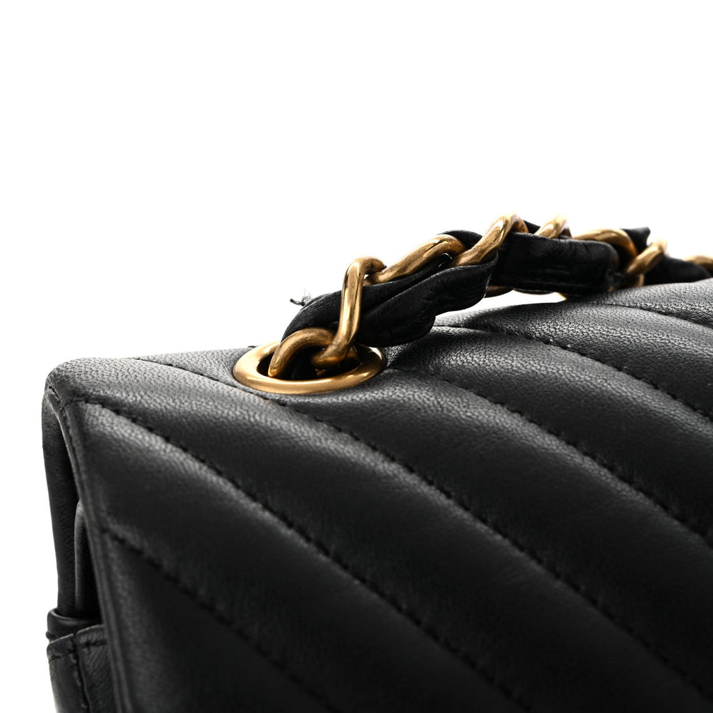 Lambskin Chevron Quilted Maxi Double Flap Black