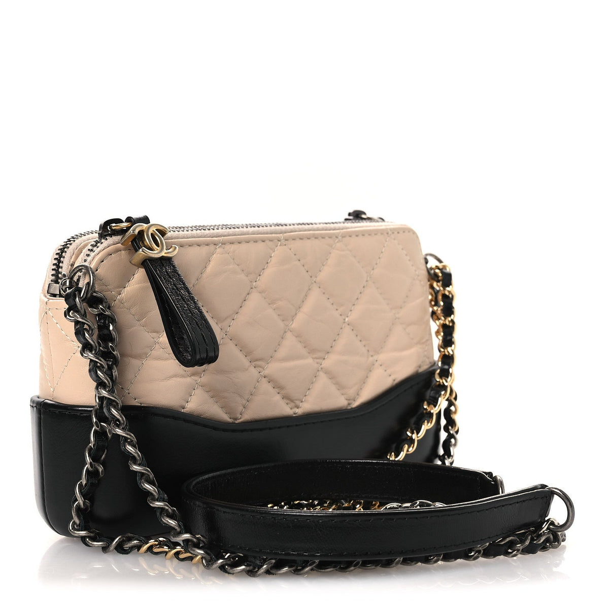 Aged Calfskin Quilted Small Gabrielle Clutch With Chain Beige Black