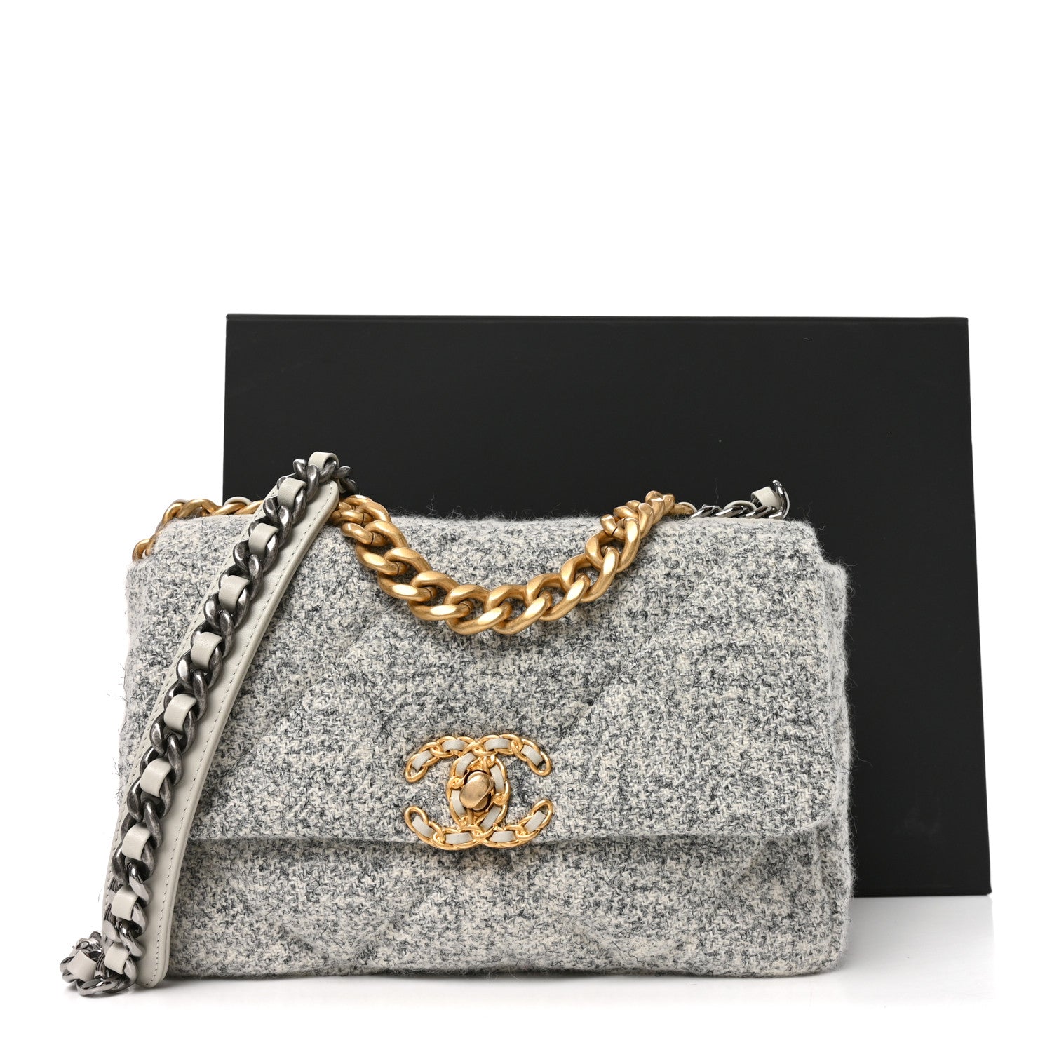 Tweed Quilted Medium Chanel 19 Flap Grey Ecru