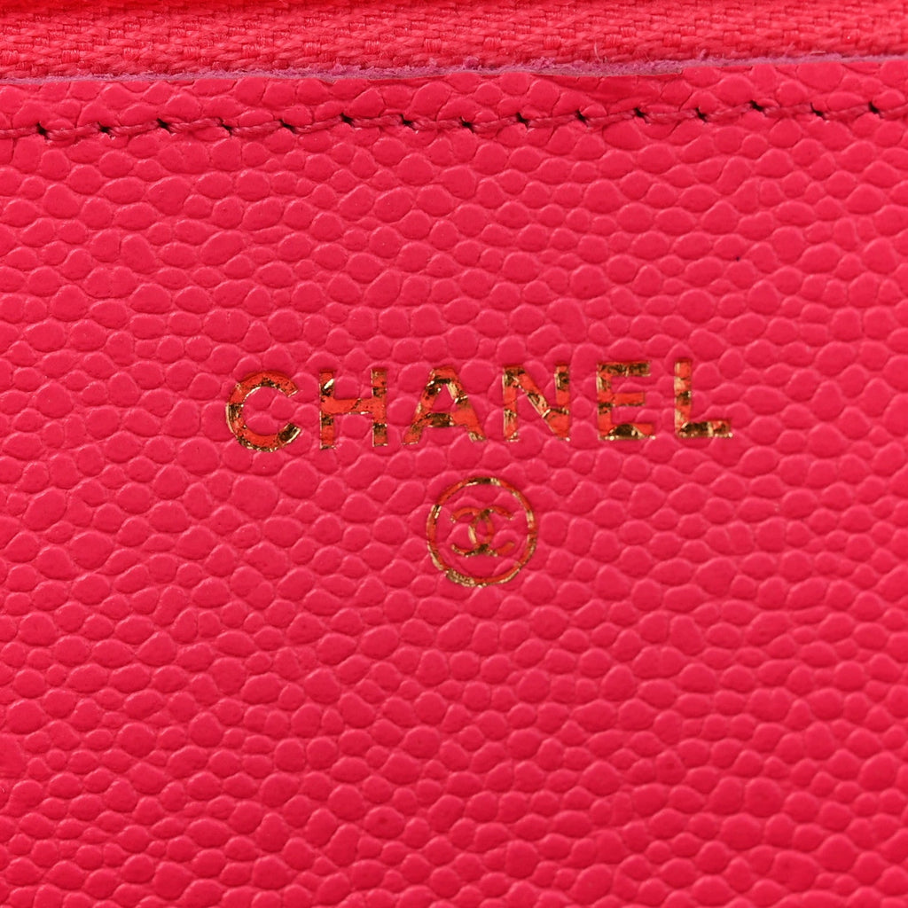 Caviar Quilted Wallet on Chain WOC Fuchsia