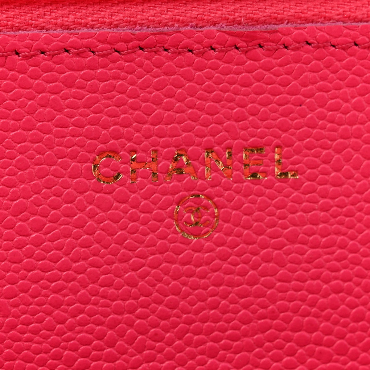 Caviar Quilted Wallet on Chain WOC Fuchsia