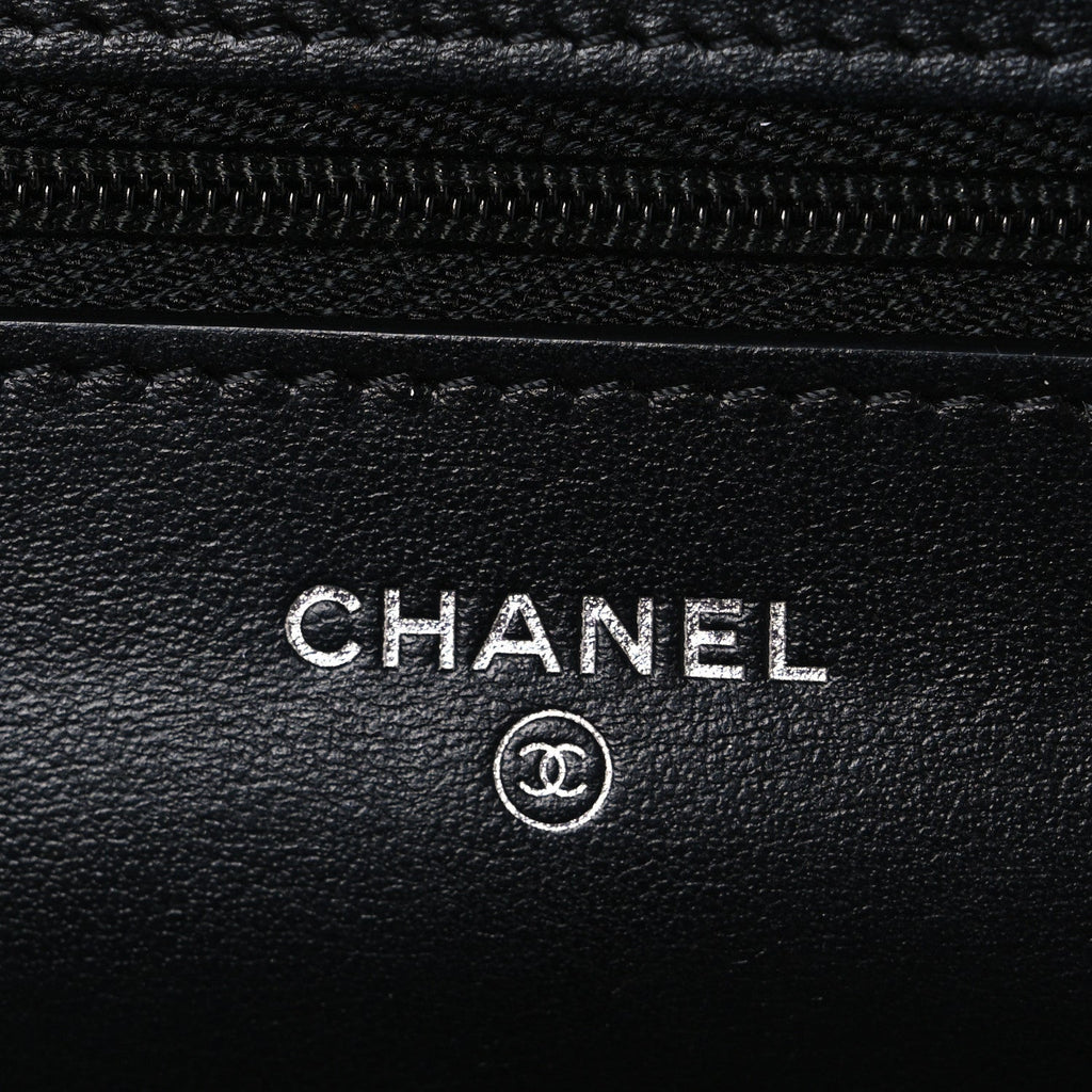 Patent Quilted Bi-Color Wallet On Chain WOC Red Black
