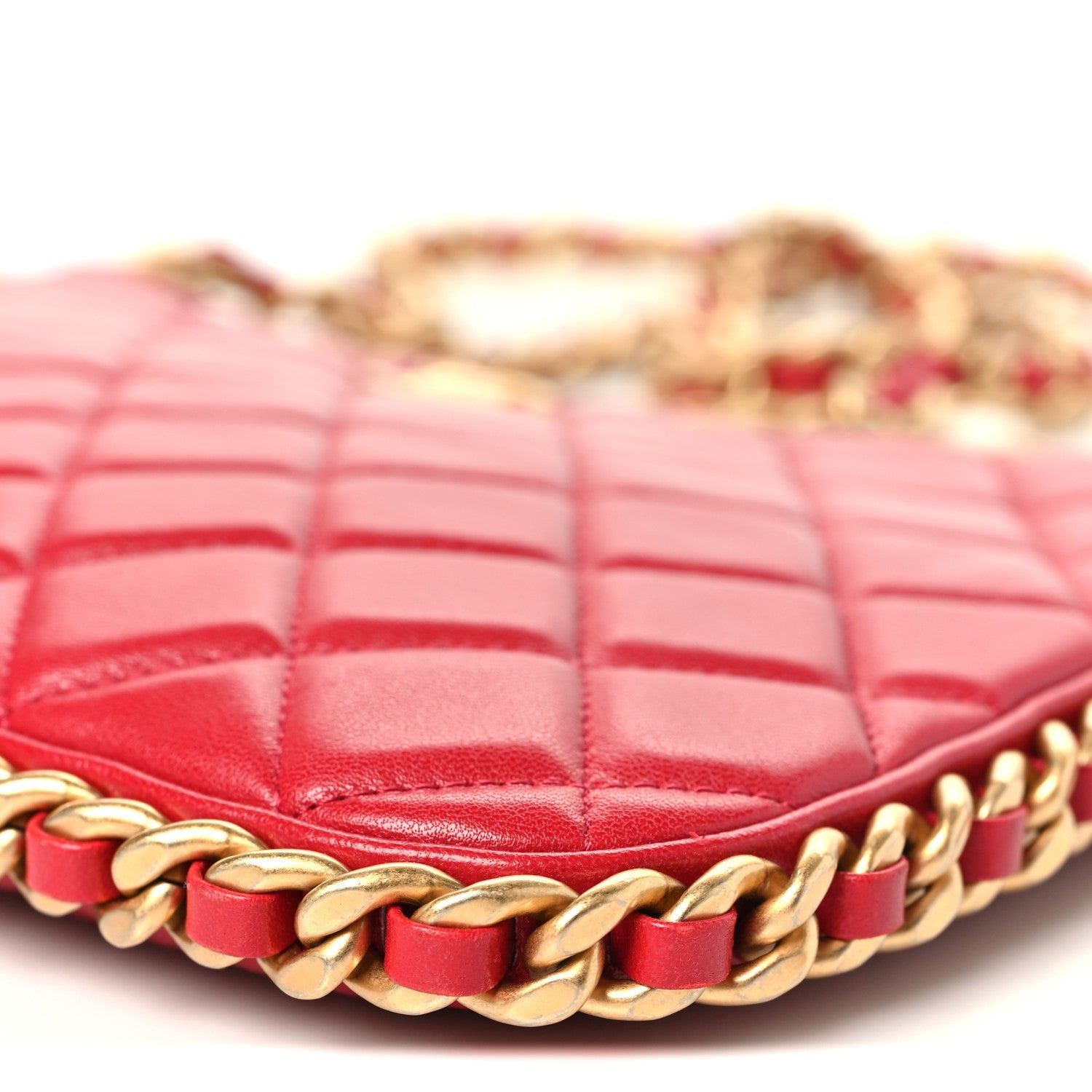 Shiny Crumpled Lambskin Quilted Large Trendy Chain Around Hobo Red