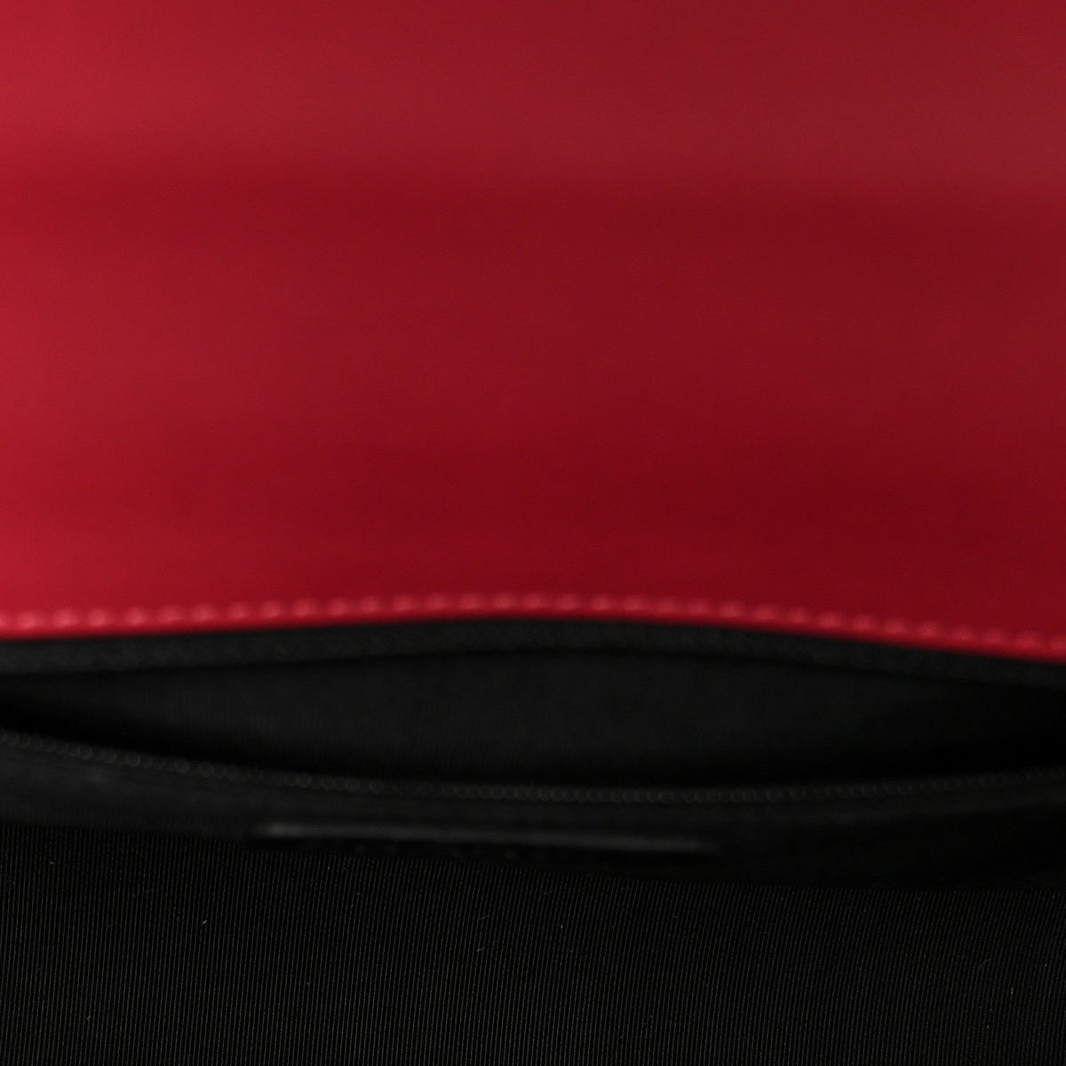 Calfskin Chevron Quilted New Medium Chain Boy Flap Red