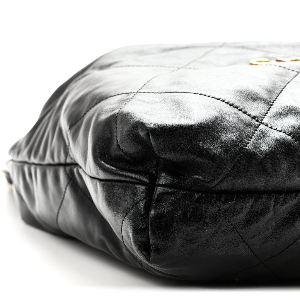 Shiny Calfskin Quilted Chanel 22 Black