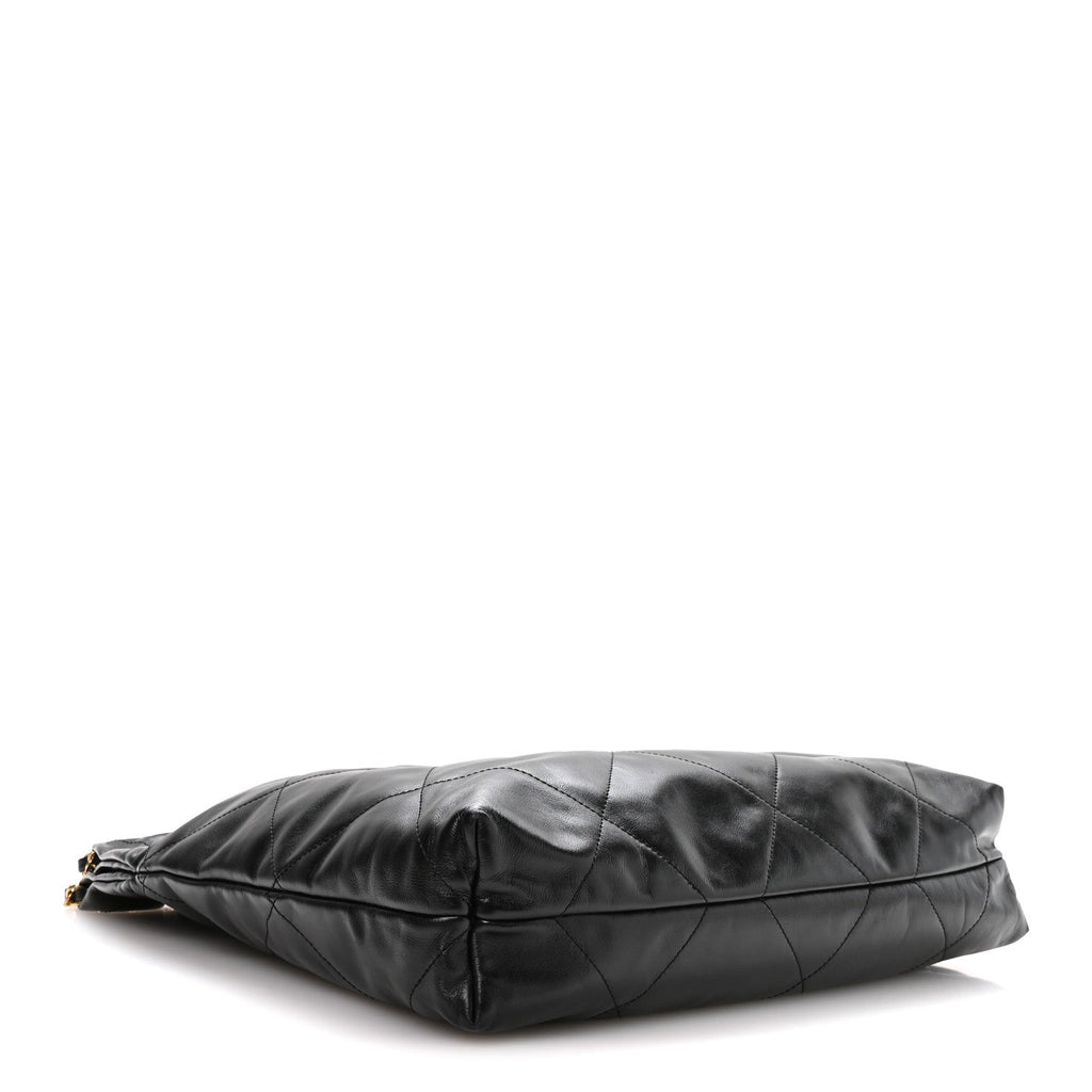 Shiny Calfskin Quilted Chanel 22 Black