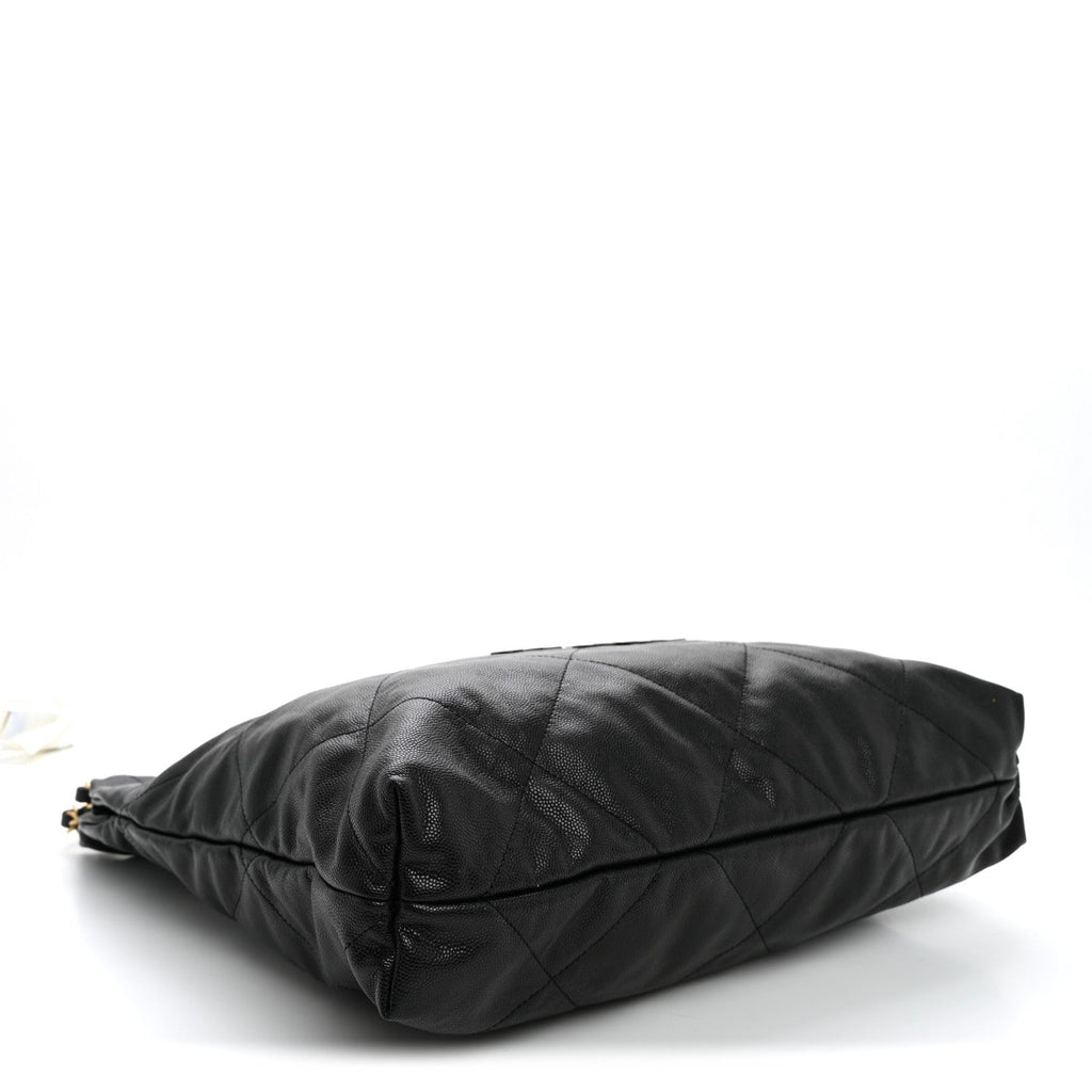 Shiny Caviar Quilted Monochrome Chanel 22 Black