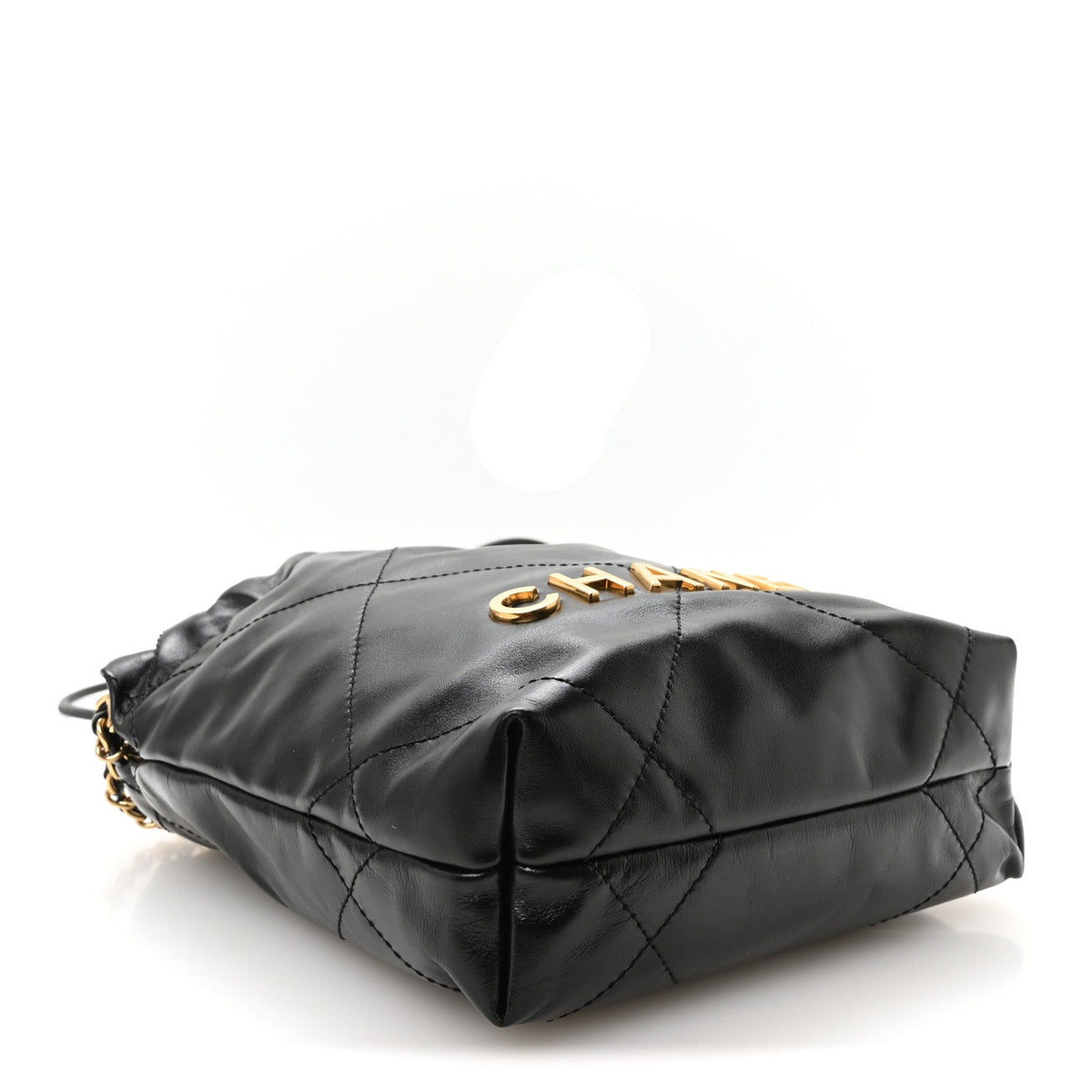 Shiny Calfskin Quilted Pearl CC Chain Mini Chanel 22 Black