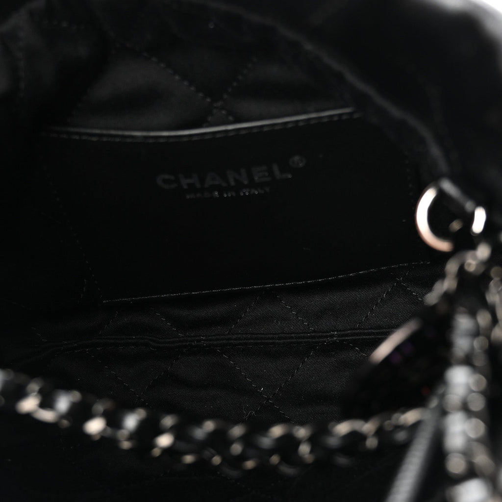 Shiny Calfskin Quilted Mini Chanel 22 So Black