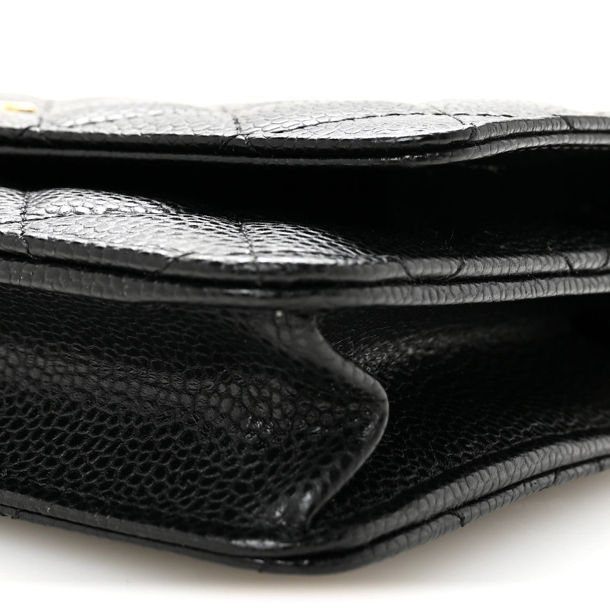 Caviar Quilted CC Turnlock Wallet On Chain WOC Black