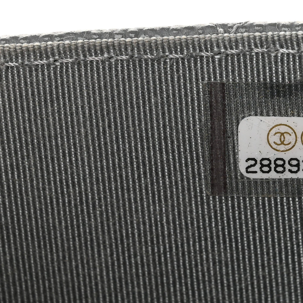 Caviar Quilted Square Wallet On Chain WOC Grey