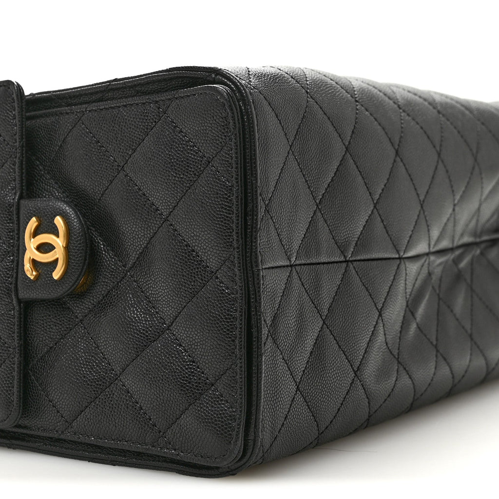 Caviar Quilted Medium Chanel 25 Handbag Black