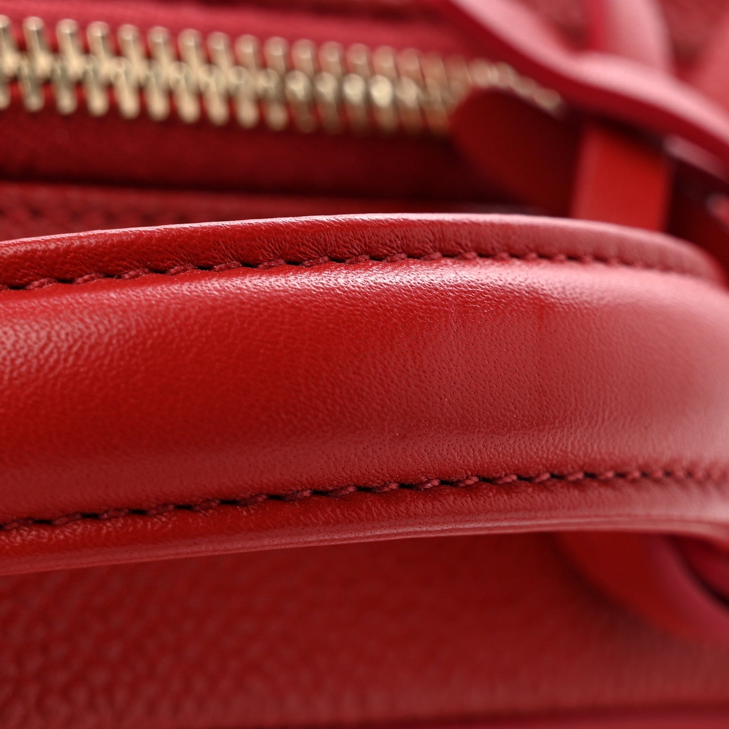 Caviar Quilted Small CC Filigree Vanity Case Red