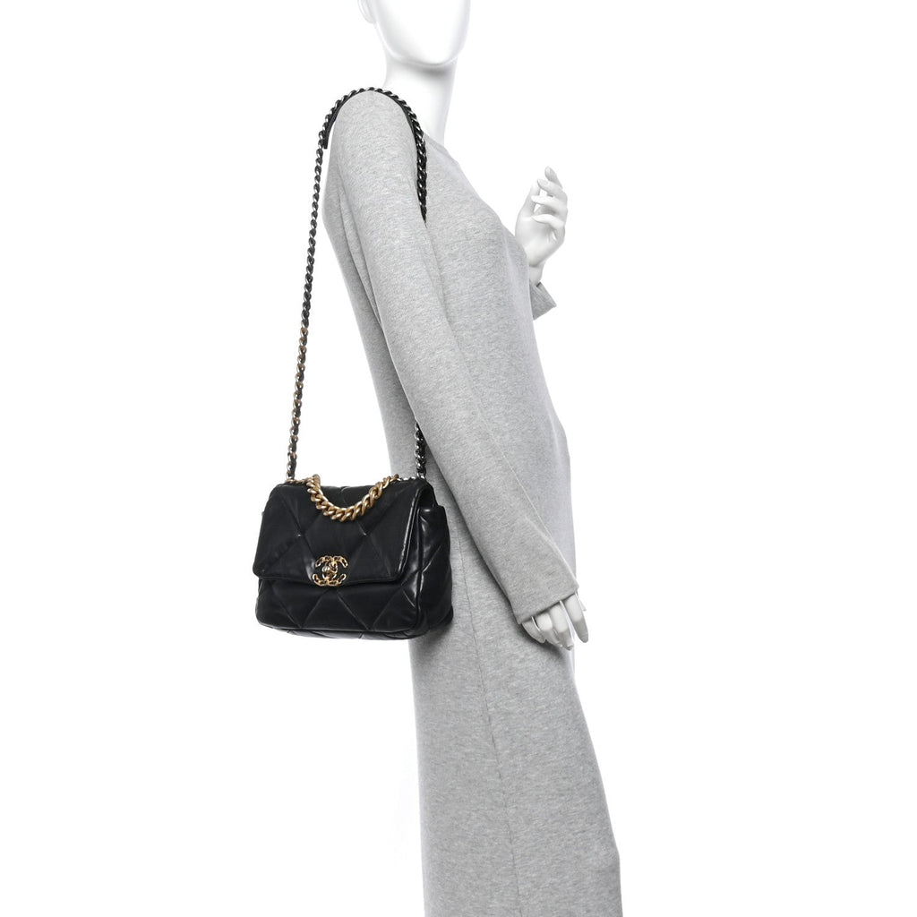 Lambskin Quilted Medium Chanel 19 Flap Black