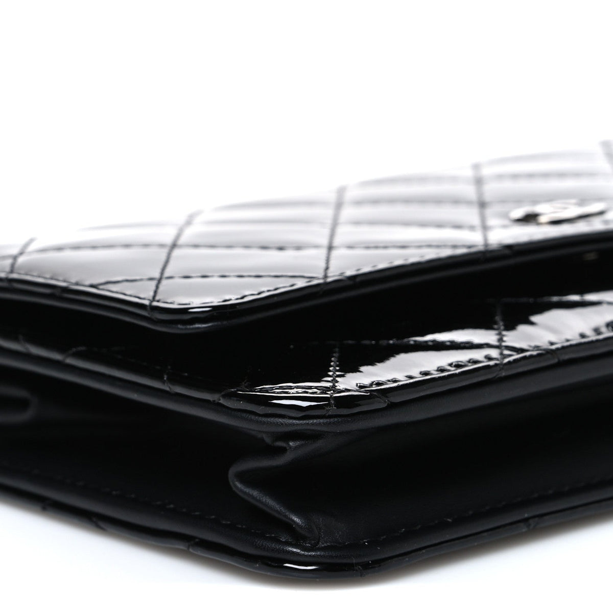 Patent Quilted Wallet On Chain WOC Black