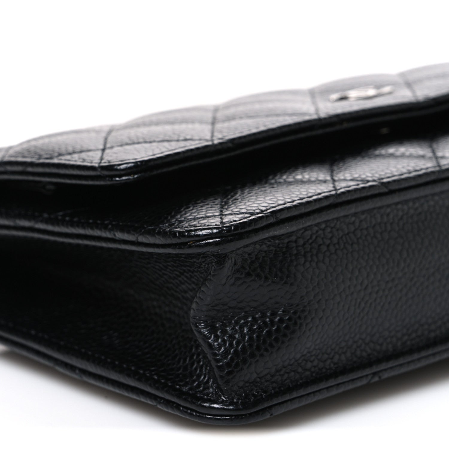 Caviar Quilted Wallet on Chain WOC Black