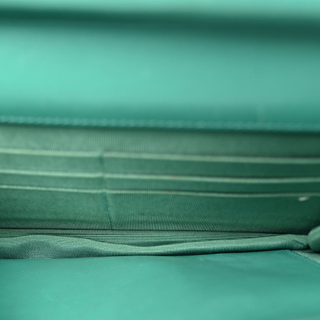 Patent Quilted Wallet On Chain WOC Green